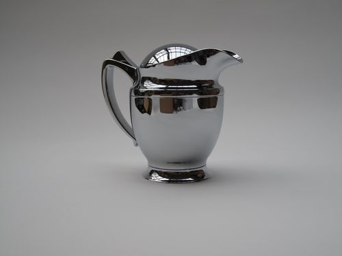 Insulated Gravy Boat picture