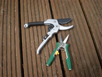 Ratcheting Pruners and Garden Scissors Set picture